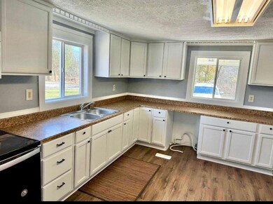 360 Helton Acres Rd, Burnside, KY 42519 - photo 7