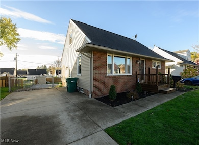 1624 34th St NE, Canton, OH 44714 - photo 2