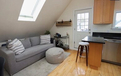 55 Cedar St unit 3, Somerville, MA 02143 - photo 4