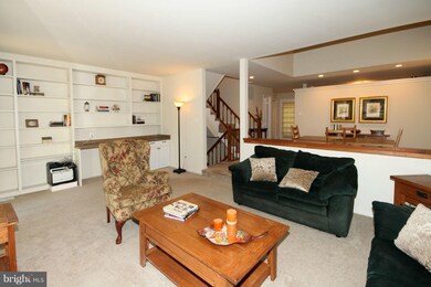 10015 Beacon Pond Ln, Burke, VA 22015 - photo 3