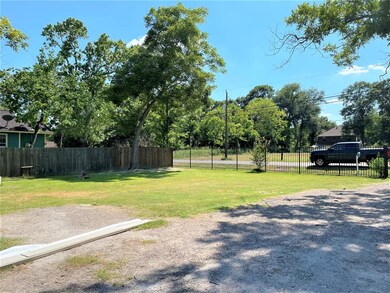 8714 Allwood St, Houston, TX 77016 - photo 4