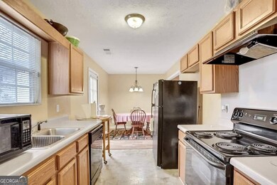 1528 Locomotive Dr NE, Conyers, GA 30013 - photo 7