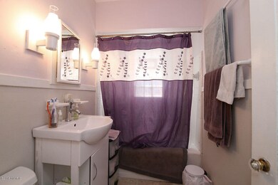 1110 Hollywood St NE, Grand Rapids, MI 49505 - photo 5