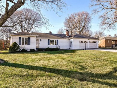 202 S Linden Ln, Sheridan, IN 46069 - photo 2