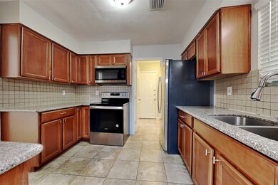 14922 Spring Lake Dr, Houston, TX 77070 - photo 5