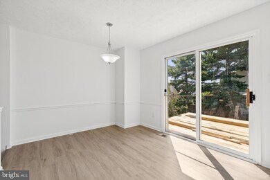 19011 Partridge Wood Dr, Germantown, MD 20874 - photo 7