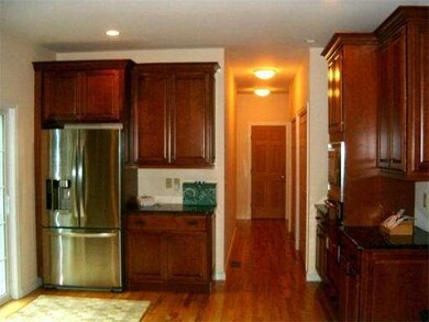 6 Lawrence Cir, Amherst, MA 01002 - photo 4