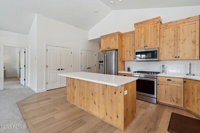 1378 N Montreux Dr, Midway, UT 84049 - photo 6