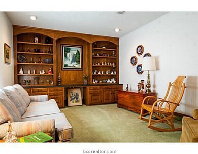 1811 Hondo Dr, College Station, TX 77840 - photo 3