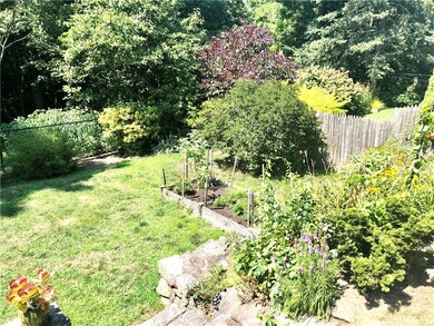 61 Alhambra Cir, Cranston, RI 02905 - photo 6