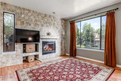 004_2708_cottage_loop_pc-4_927