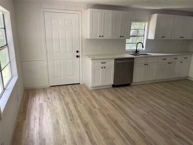 1214 W Talmage St, Alvin, TX 77511 - photo 2