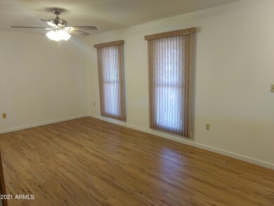 10025 W Cumberland Dr, Sun City, AZ 85351 - photo 3