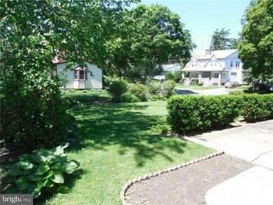 319 Lenox Rd, Havertown, PA 19083 - photo 3