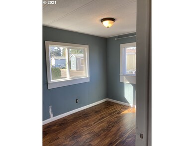 1732 Pine St unit 8, Silverton, OR 97381 - photo 5