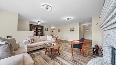 1554 Crest View Way unit B, Grand Junction, CO 81506 - photo 4