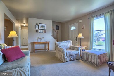 2717 Huyett Dr, Reading, PA 19608 - photo 6