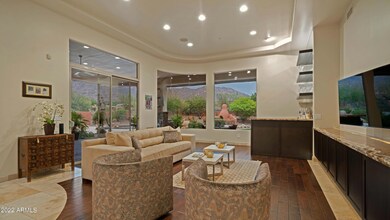 FAMILY ROOM TO BAR