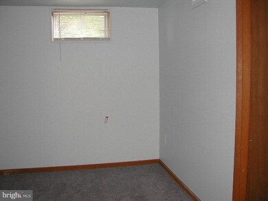 5253 Ed Prout Rd, Lothian, MD 20711 - photo 4