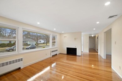 46 Oakley Ln, Waltham, MA 02452 - photo 6