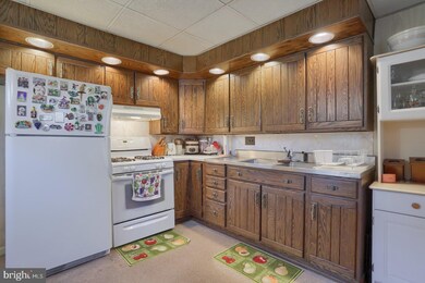 3162 Bernville Rd, Leesport, PA 19533 - photo 4