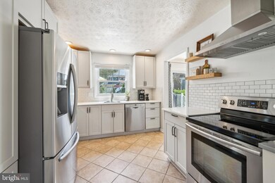 222 Cherry Hill Ln, Laurel, MD 20724 - photo 4