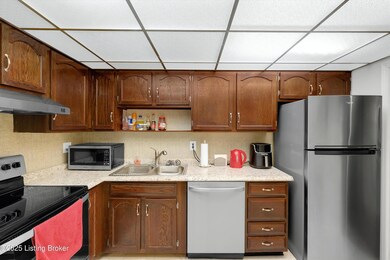 301 El Conquistador Place, Louisville, KY 40220 - photo 5