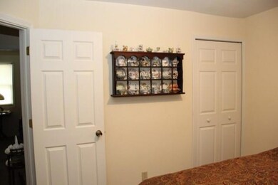 400 & 404 E 27th St S, Newton, IA 50208 - photo 6