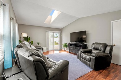 8837 Ivey Rd, Jacksonville, FL 32216 - photo 6