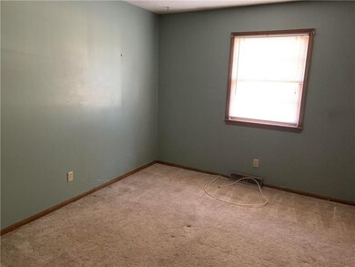 143 Fairlane St, Lansing, KS 66043 - photo 5