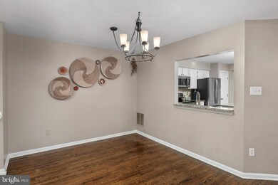 6214 Stratford Ct, Elkridge, MD 21075 - photo 7