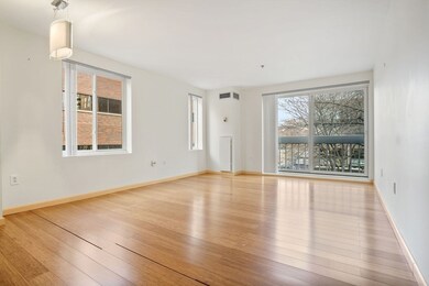 Bay Square unit 305, Cambridge, MA 02139 - photo 4