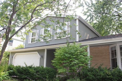 1552 Apache Dr, Naperville, IL 60563 - photo 2