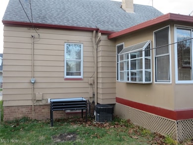 4905 E 108th St, Cleveland, OH 44125 - photo 7