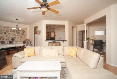 2406 Chestnut Terrace Ct unit 102, Odenton, MD 21113 - photo 4