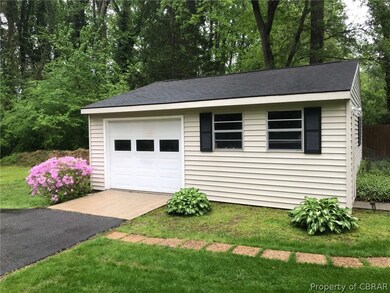 In-law detached garage (24x24) with pedestrian doo