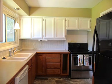 ALL APPLIANCES STAY!