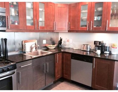 331 Cypress St unit 1, Brookline, MA 02445 - photo 4