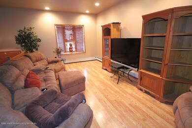 85 Logan Ave, Staten Island, NY 10301 - photo 2