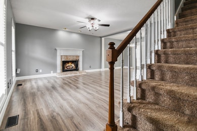 2021 Windmeade Dr, Clarksville, TN 37042 - photo 3