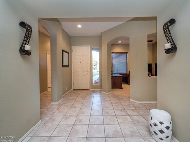 018_Wide hallways
