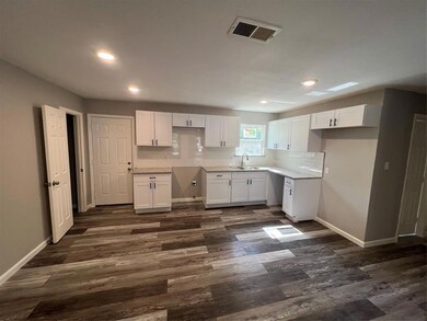 436 Arthur Dr, Hurst, TX 76053 - photo 4