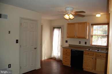 23 Chickadee Cir, Leola, PA 17540 - photo 4