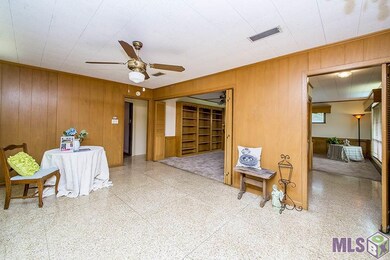 Interior amenities include the rare find of terraz