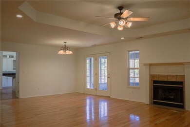 4 Worstead Ln, Bella Vista, AR 72715 - photo 2