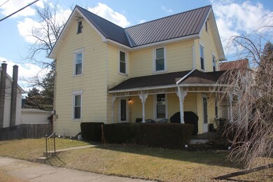 542 E 4th St, Nescopeck, PA 18635 - photo 2