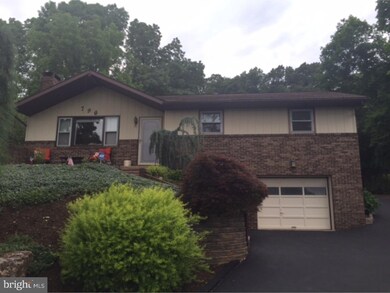 796 Fairmont Ave, Mohnton, PA 19540 - photo 2