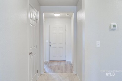 7760 E Bratton Dr, Nampa, ID 83687 - photo 5