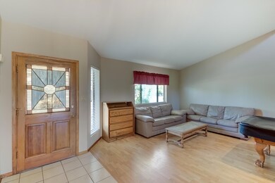 1823 E Enrose St-6