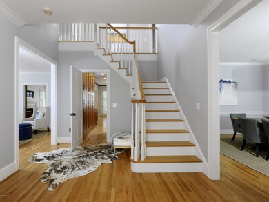Foyer.jpg